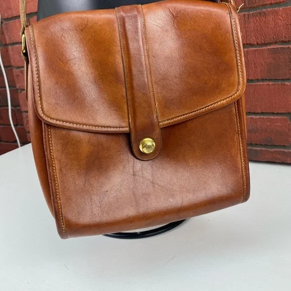 Coach Vintage Brown‎ Leather Crossbody Bag - Picture 2 of 15